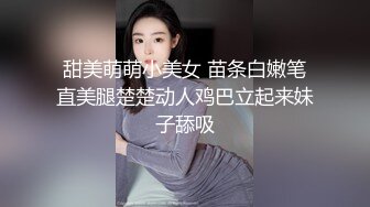 家庭攝像頭破解TP偷拍激情四射的夫妻啪啪啪邊看A片邊69互舔拿道具幹的大奶媳婦啊啊叫玩完進入瘋狂輸出