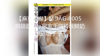 农村沟厕偷窥同村有几分姿色的小少妇嘘嘘