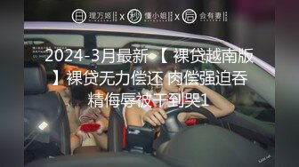  熟女阿姨偷情老外 又舔又亲 被无套输出 完事还送阿姨一条裙子 非常开心