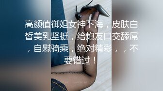 对话非常精彩，多毛大屁股模特酒店拍摄女体，坏坏的摄影师玩起了精油催情按摩外加道具，硬是把女模搞出感觉淫叫