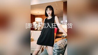 高顔值甜美大奶美女 吃雞深喉啪啪 被大雞吧男友操的表情豐富 最後口爆