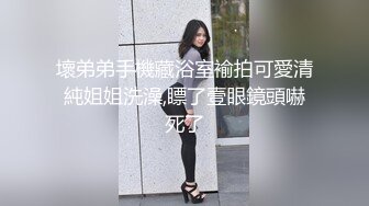 熟女妈妈 妈你叫出来 射我妈逼里 哎呦哎哟 妈我看一下射的多不多 妈妈单身多年在家找个大叔内射滋润一下骚穴