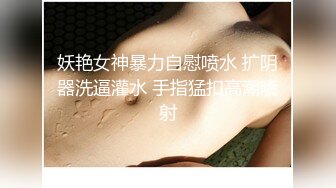 真实记录油腻大叔浩文哥和年轻貌美的白领詹小姐共结连理婚后性福生活