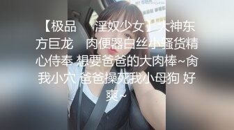 8个月了大肚子孕妇少女，骚艳的红指甲和超粉嫩的森林，阴穴里还躺着湿润的液体 巨诱惑啊，好想帮她舔干净！