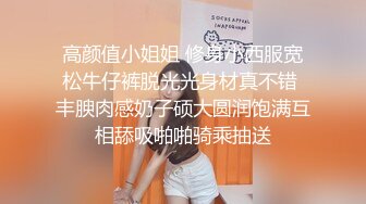 游乐场全景偷拍多位年轻美女的极品嫩鲍 (5)