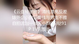 《硬核重磅泄密》高顏值成都極品G奶露臉哺乳期韻味美少婦（瓶兒）各種擠奶噴乳自拍流出 奶水四溢真心誘人 (2)