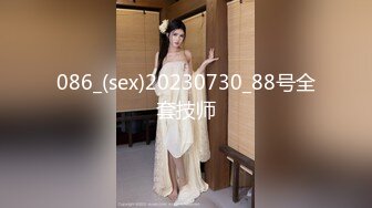 【新片速遞】太刺激了吧性感一对骚闺蜜为了满足狼友妹子穿紧身牛仔裤翘着屁股脱下裤子道具插逼淫语就操她嫩逼