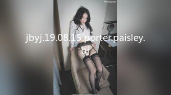 美女模特高清私拍肥嫩鲍鱼粘满淫液近距离掰穴特写