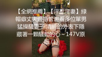 优雅气质尤物御姐女神✿开档牛仔裤特别戳中XP，翘起蜜桃小屁股后入小穴，风情万种的优雅女神 端庄的外表淫荡内心