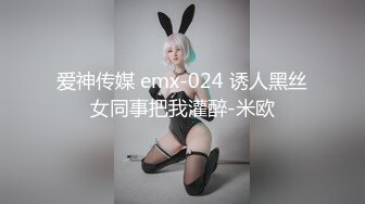 性感清纯少女 面容清秀身材苗条多姿 多面视角演绎完美身材极致展现