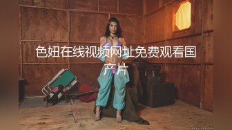 【搞沐足女技师】老哥就喜欢玩真实刺激，女技师掏出JB撸管